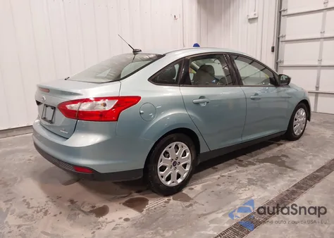 2012 Ford Focus Se z USA, uszkodzony, nr VIN 1FAHP3F24CL422094